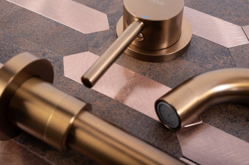 Смеситель для раковины Rea Lungo Copper Brush B4600