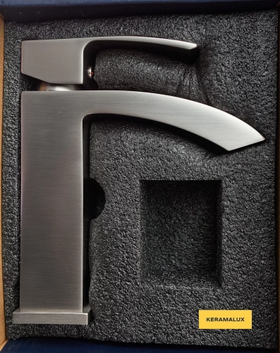 Смеситель для умывальника Vivi Felice 1030 Nichel