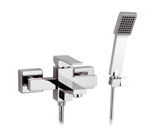 Смеситель для ванны Remer Qubika Q02