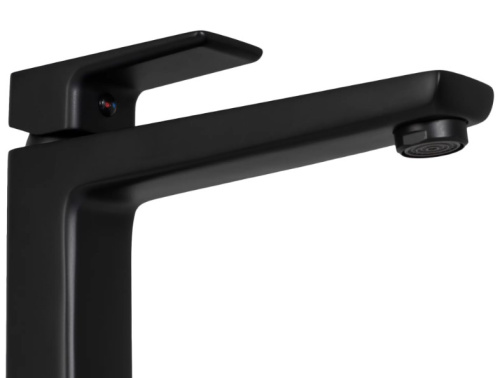 Смеситель для умывальника Rea Orix Black B8467