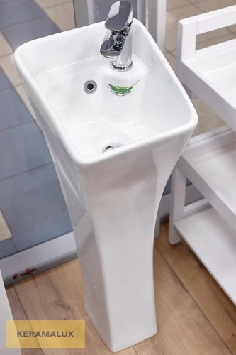 Умывальник CeramaLux M9012