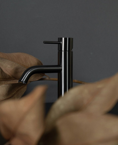 Смеситель для раковины Remer X Style X12CFP, черный брашированный хром