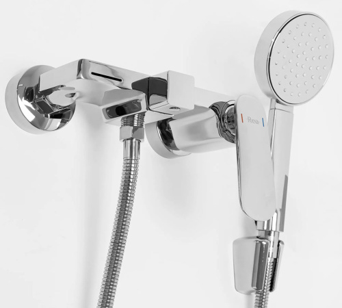 Смеситель для ванны Rea Berg Chrome B2037