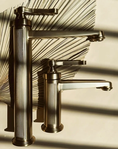 Смеситель для умывальника Rea Monaco gold matt B4212