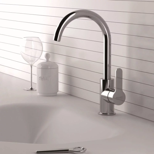 Смеситель для кухни Remer Winner W72